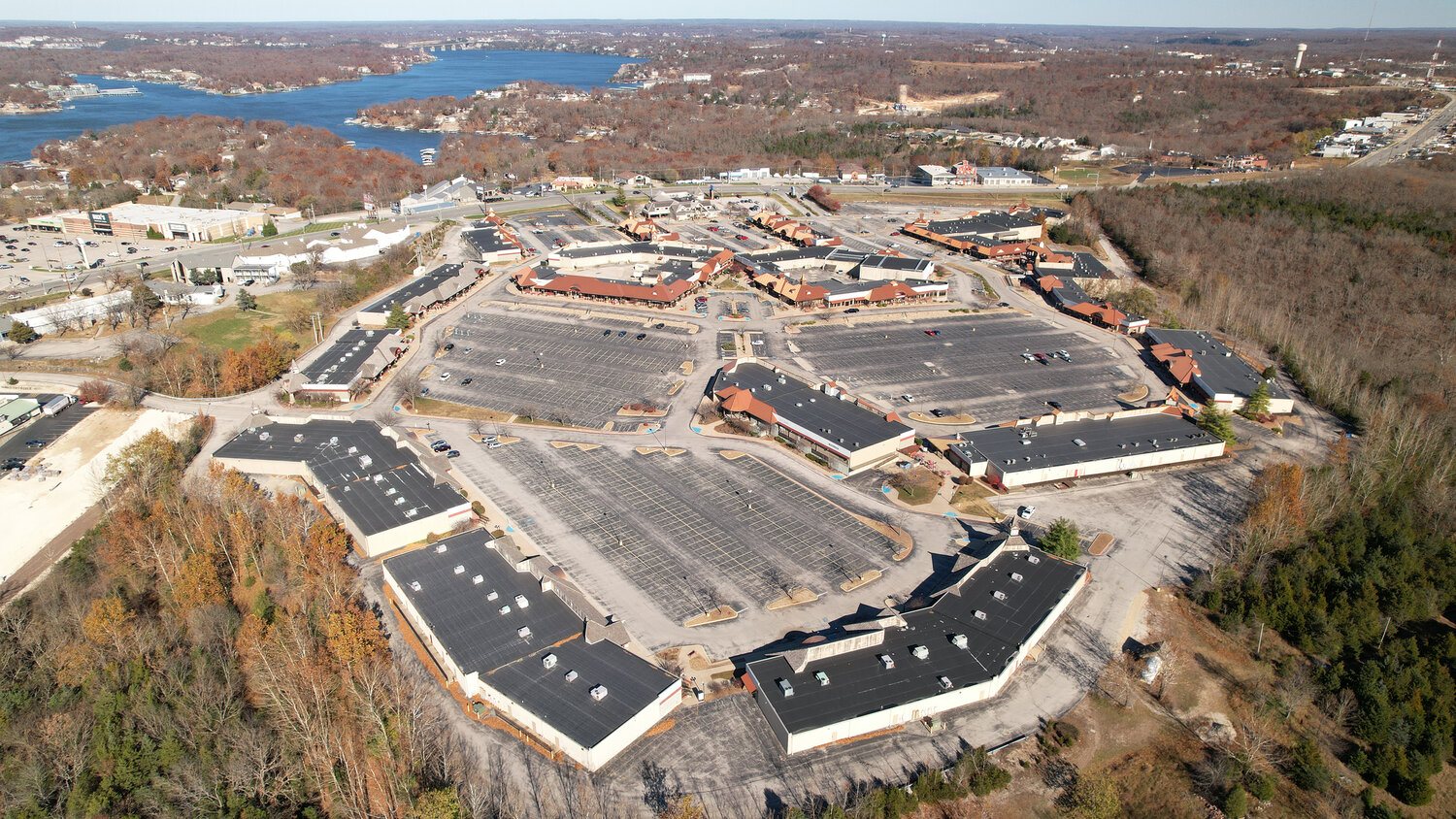 Osage Beach sues Outlet Mall owners over building code violations - The ...
